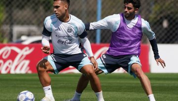 Lionel Scaloni mueve las piezas y busca una solución para el viejo problema de la Scaloneta