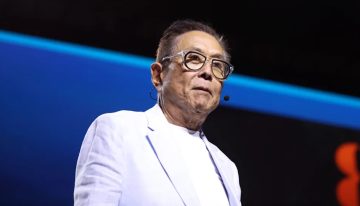 Robert Kiyosaki debe 1.200 millones de dólares, pero forma parte de su estrategia para hacer dinero