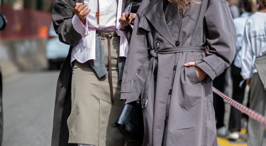 Objetivo 'encontrar la gabardina perfecta' este otoño (una estilista nos ha dado todas las claves)