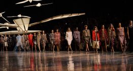 Matthieu Blazy vuelve a conquistar el Grand Palais con su colección más versátil hasta la fecha, Chanel primavera-verano 2027: la irresistible levedad del tweed