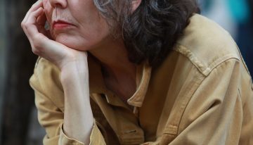Anne Carson gana el Nobel de Literatura 2026: la mujer que encontró belleza en lo que nos falta