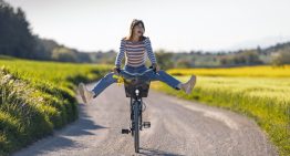 4 claves para vivir muchos años con alegría, según la experta en longevidad Kelly Burnight: «Para qué quieres una vida larga si no tienes bienestar interior»