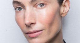 Ana Santamarina, experta en dermocosmética: «Yo no quiero tener la piel de los 30. Quiero tenerla increíble a los 50, a los 60 y a los 70. Se trata de cuidar la piel que tenemos ahora»