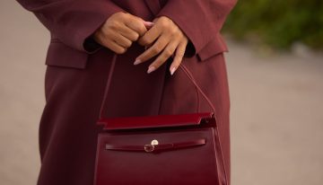 Uñas agua de rosas o cómo llevar la manicura efecto lujo silencioso que no dejamos de ver en la alfombra roja y en el street style