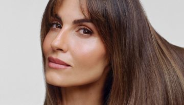 Ariadne Artiles (44): «Con los años, he entendido que el cabello también habla mucho de cómo estamos por dentro y que un pelo sano empieza en el cuero cabelludo»