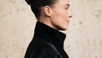 Caroline Greyl, experta capilar, sobre los errores al aplicar la mascarilla de pelo: «Si la extendemos sobre el cabello demasiado mojado, no se aprovechan sus beneficios»