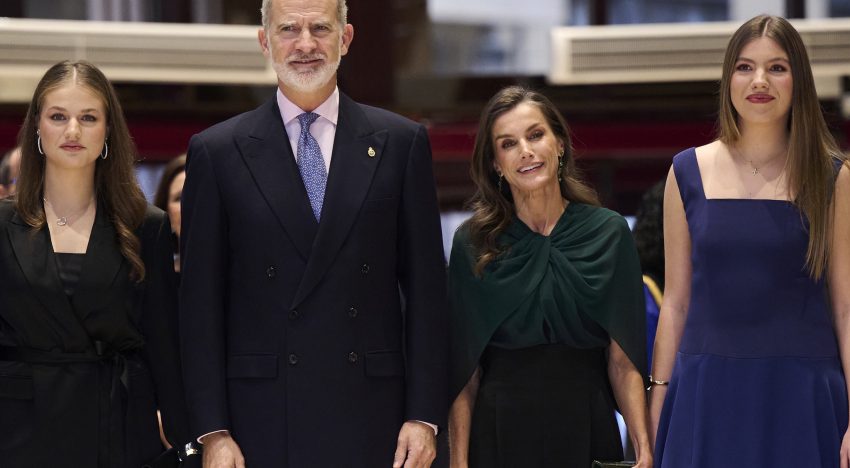 David Deibis, maquillador, sobre los labios marrón canela de Letizia, Leonor y Sofía: «Aportan un efecto nostálgico en pieles jóvenes y elegancia, calidez y volumen en las maduras»