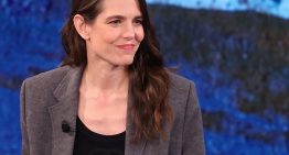 Carlota Casiraghi tiene el uniforme de otoño y el comodín que siempre funciona los días que no sabes qué ponerte