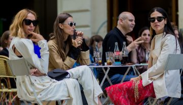 Tardeo sin tacones: 5 zapatos cómodos y tendencia que elevan cualquier look de otoño y la mejor fórmula para combinarlos