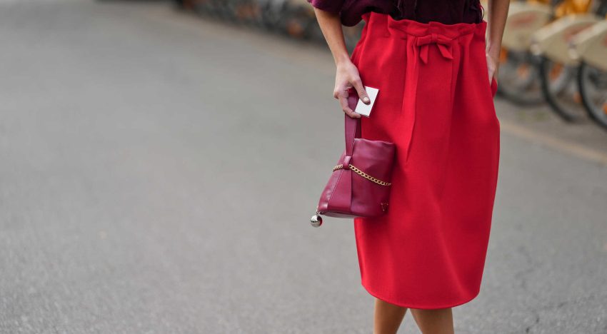 He recorrido 15 tiendas hasta encontrar las faldas midi más elegantes, perfectas para las cenas de noviembre