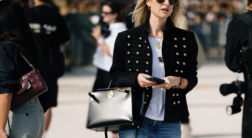 Novedades de jueves en Zara: del vaquero con bordados más cool, a la chaqueta corta tendencia pasando por las botas retro que te pondrás con todo