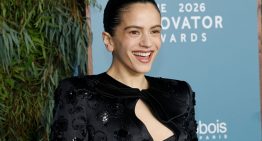Todos hablan del look de Rosalía en una fiesta en Nueva York, pero nosotras nos fijamos en el vestido de invitada de la modelo favorita de Chanel