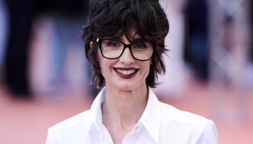 Alessandro Torriti, maquillador: «Si tienes miopía, una sombra marrón oscura al final del ojo y un tono claro luminoso en el párpado y el lagrimal ayuda a conseguir una mirada más abierta»