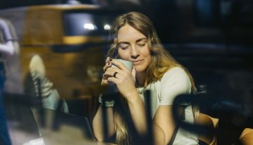 Isabel Belaustegui, doctora especialista en Medicina Integrativa: «Café y queso curado son una combinación que puede tener sentido al empezar el día»