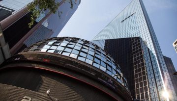 Bolsa mexicana avanza impulsada por Grupo México; cierra semana de ganancias