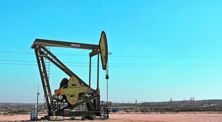 Precios del petróleo bajan más de 2% por menores preocupaciones sobre el suministro