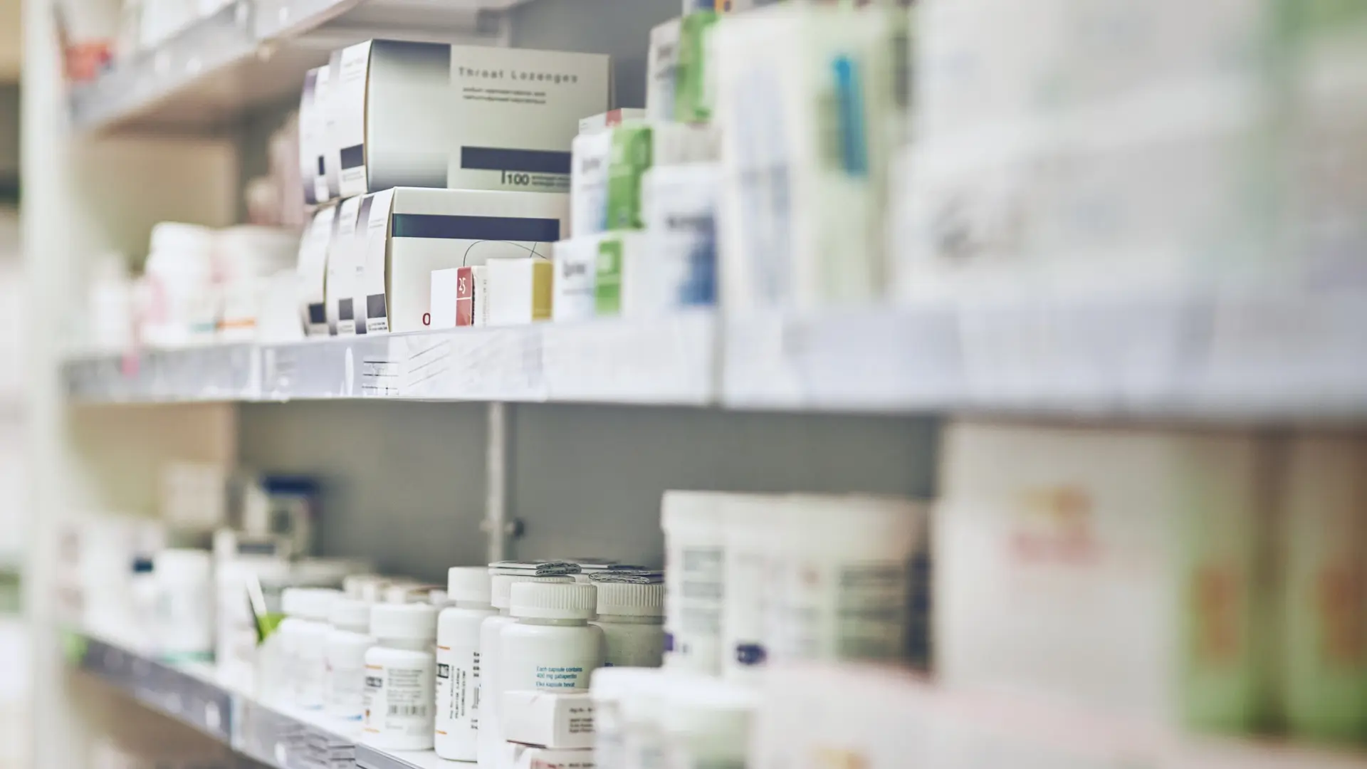 Sanidad apuesta por una estrategia para evitar los antibióticos innecesarios: esperar 2 o 3 días antes de tomarlos