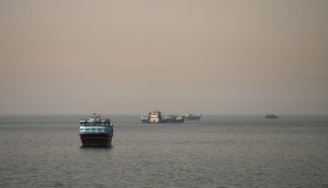 Agencia marítima británica reporta ataques contra dos petroleros en el estrecho de Ormuz