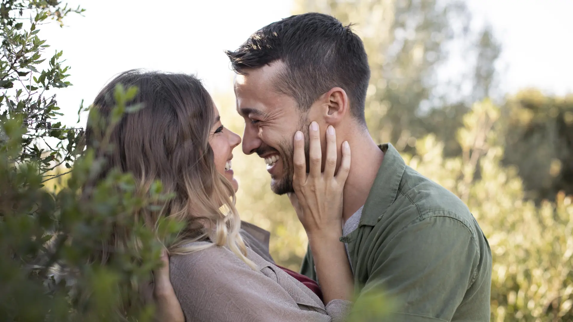 El motivo por el que algunas personas necesitan que su pareja les reafirme constantemente que las quiere