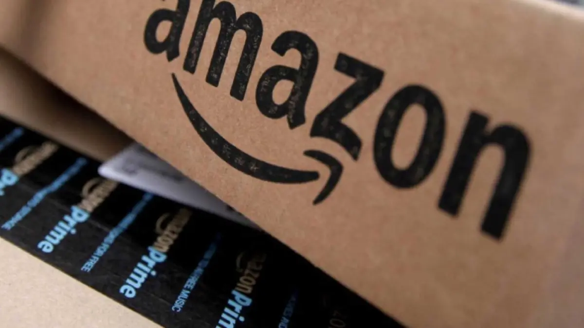 Amazon lanza 2nuevos dispositivos portátiles de escucha y registro de información de usuarios con IA