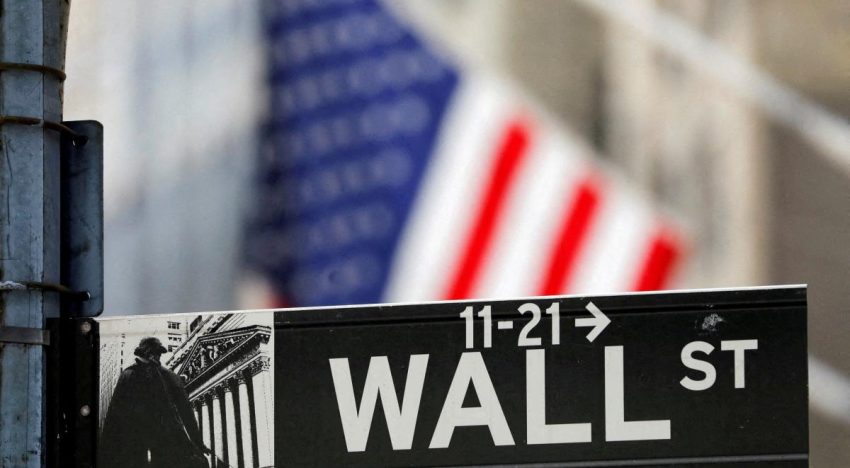Wall Street cae tras dato de inflación de Estados Unidos; bancos continúan con temporada de reportes