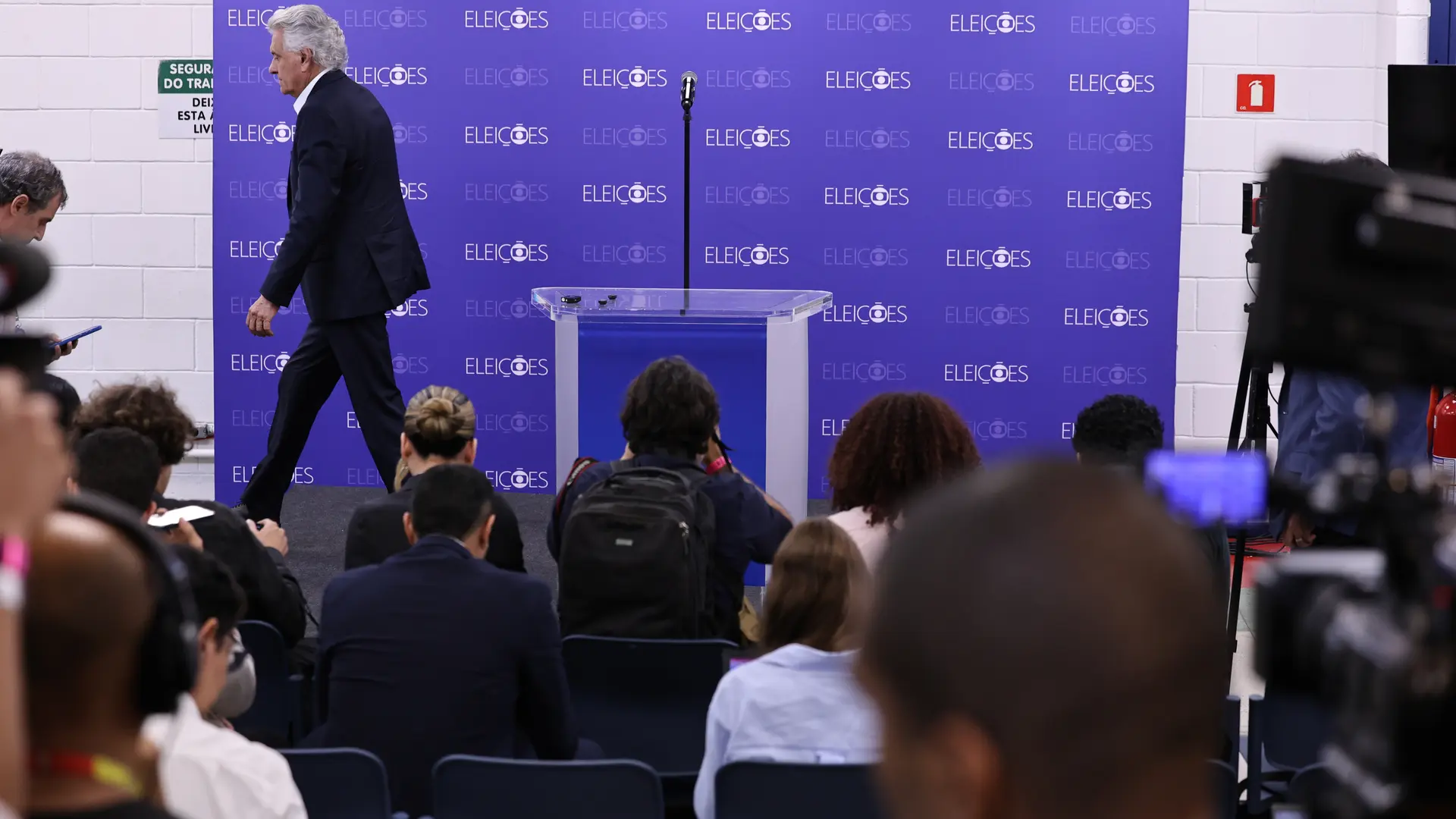 Brasil se queda sin su último debate presidencial tras las ausencias de Lula y Bolsonaro y la intervención de la Justicia