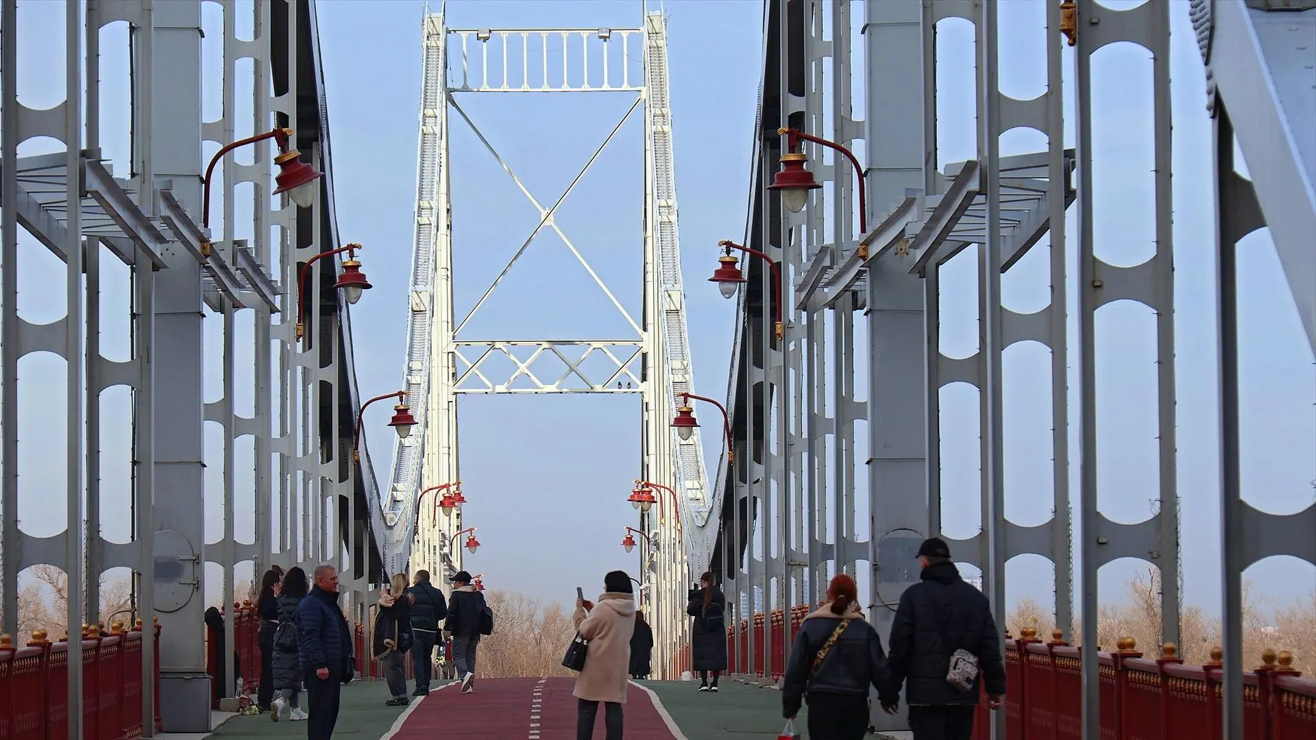 Rusia ataca el Puente Norte de Kiev en el tercer día de bombardeos contra viaductos de la capital ucraniana