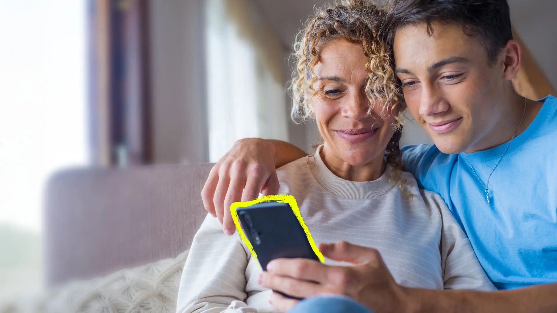 ¿Cómo acompañas a tus hijos en su vida digital? Descúbrelo en este test
