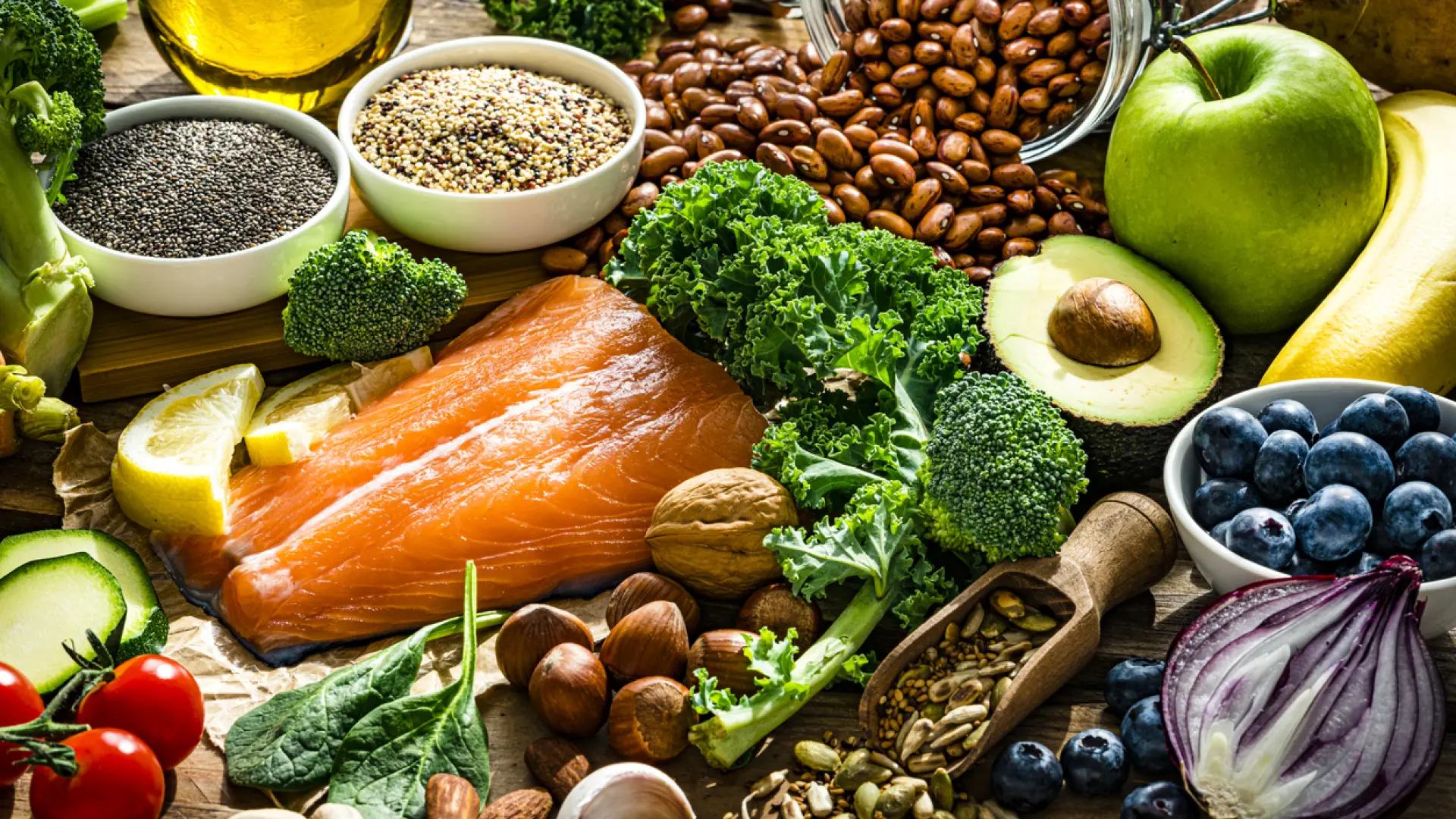Superalimentos: ¿realmente son tan buenos como nos han contado? Esto dice un dietista-nutricionista