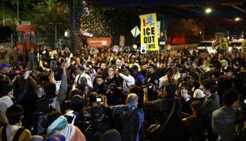 Manifestantes protestan en Nueva York contra el ICE por operativo que dejó herido a un dominicano