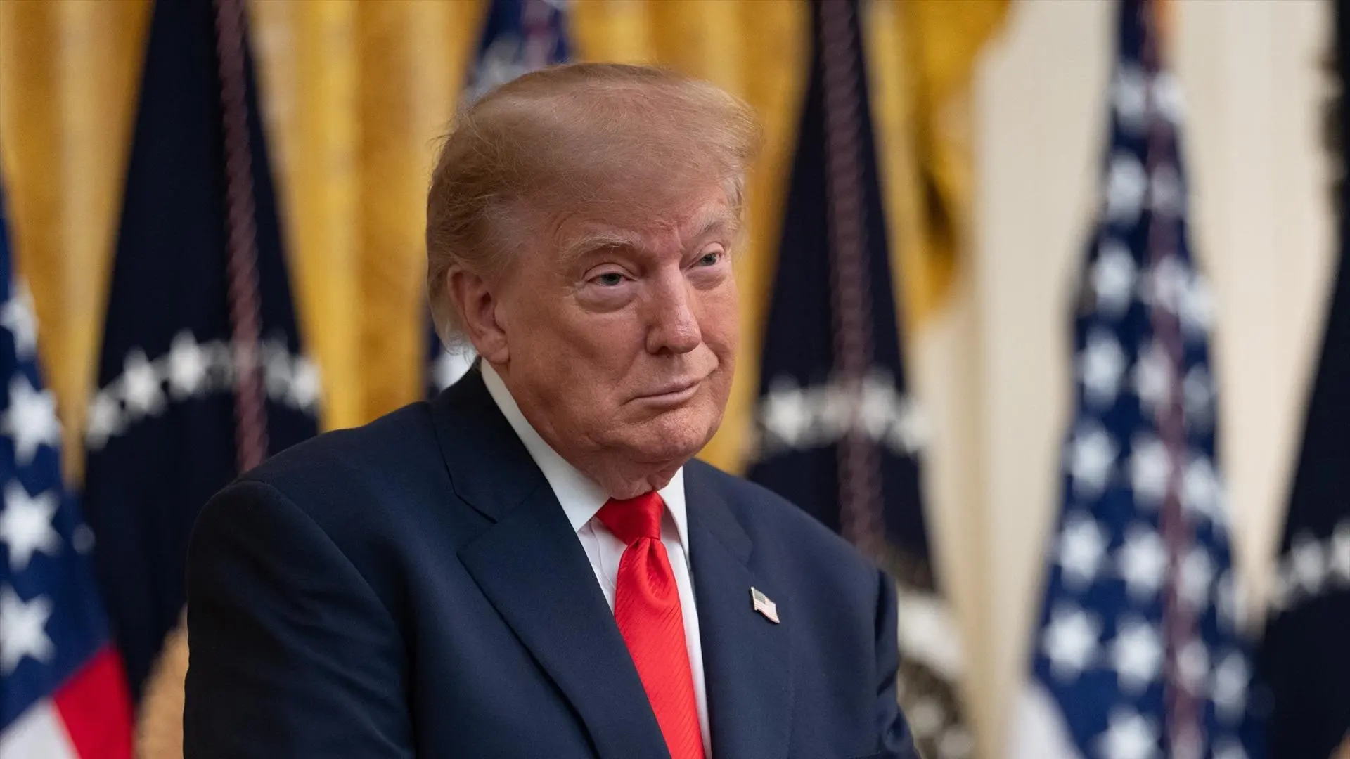 Un juez federal suspende indefinidamente el veto de Trump a tres medios en la Casa Blanca