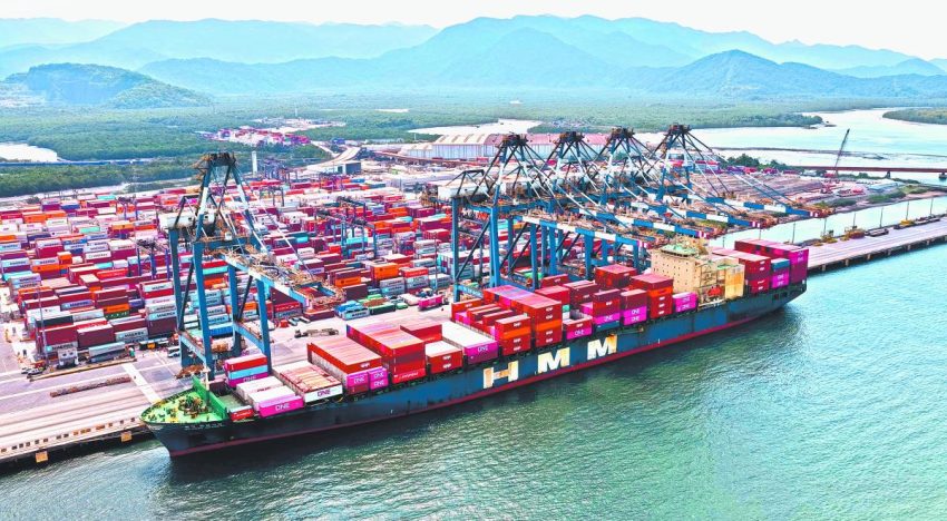 Exportaciones de bienes en América Latina crecerán 20% durante 2026: Cepal