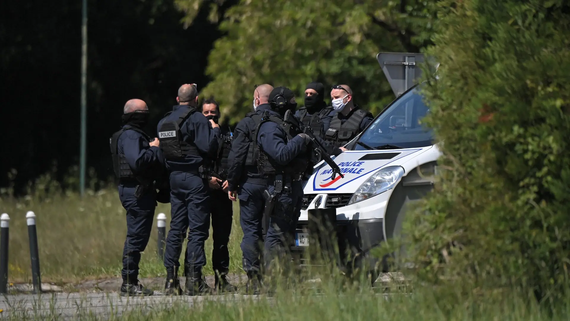 Muere un policía de 22 años tras ser atropellado durante una persecución en Nantes