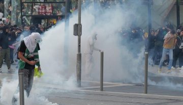 Manifestante pierde una mano por explosión de granada policial durante protestas en Francia