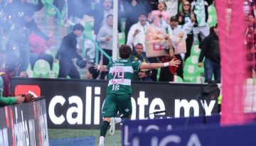 Santos destroza 5-0 al Querétaro