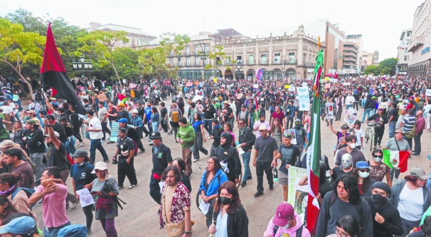 Falta de inversión hizo brotar el agua sucia de Guadalajara