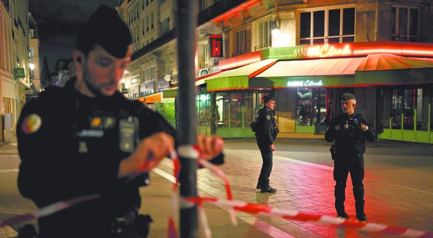 Francia amplía el estado de excepción y moviliza tropas