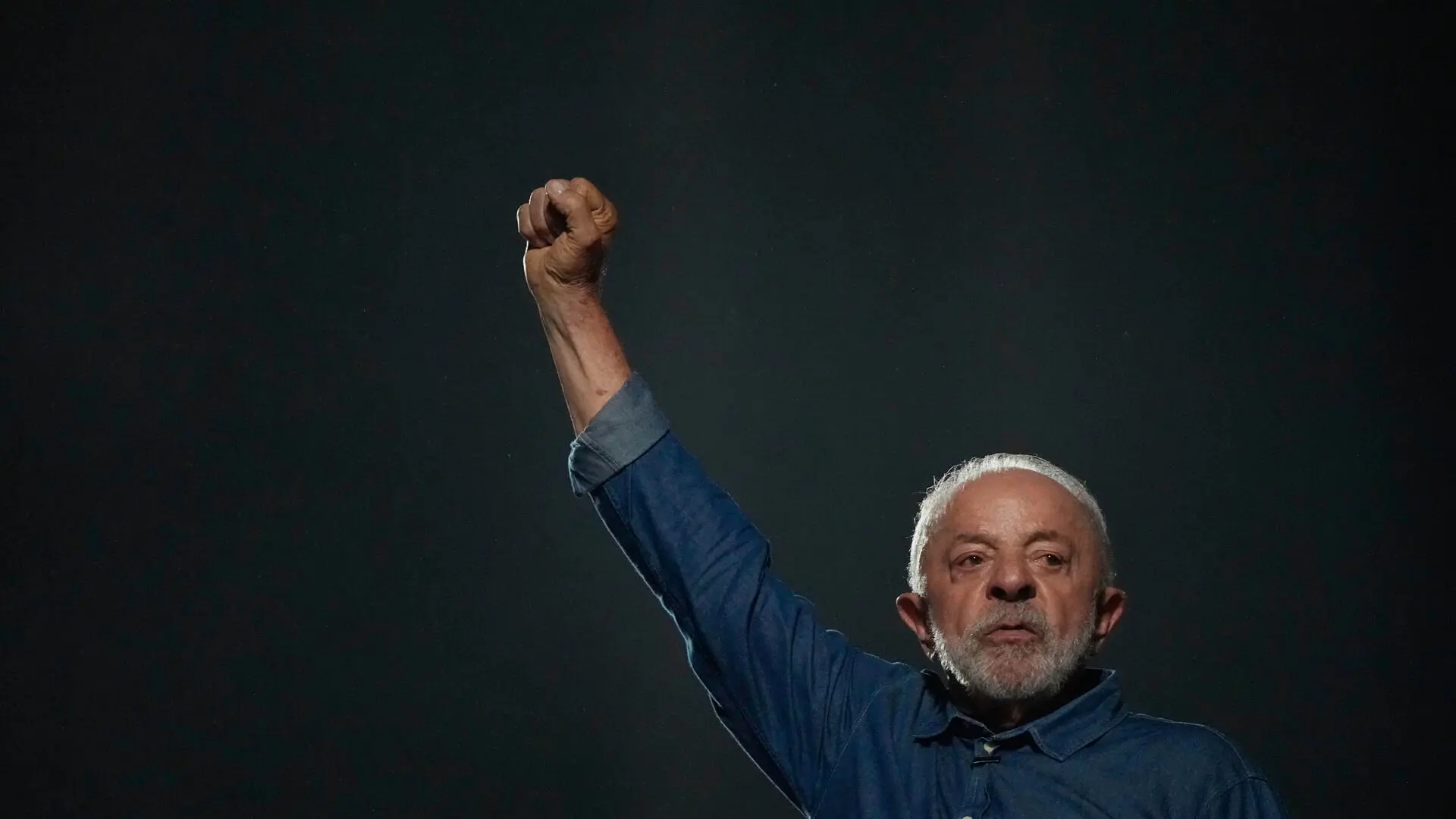 El partido de Flávio Bolsonaro reconoce la victoria de Lula da Silva en Brasil