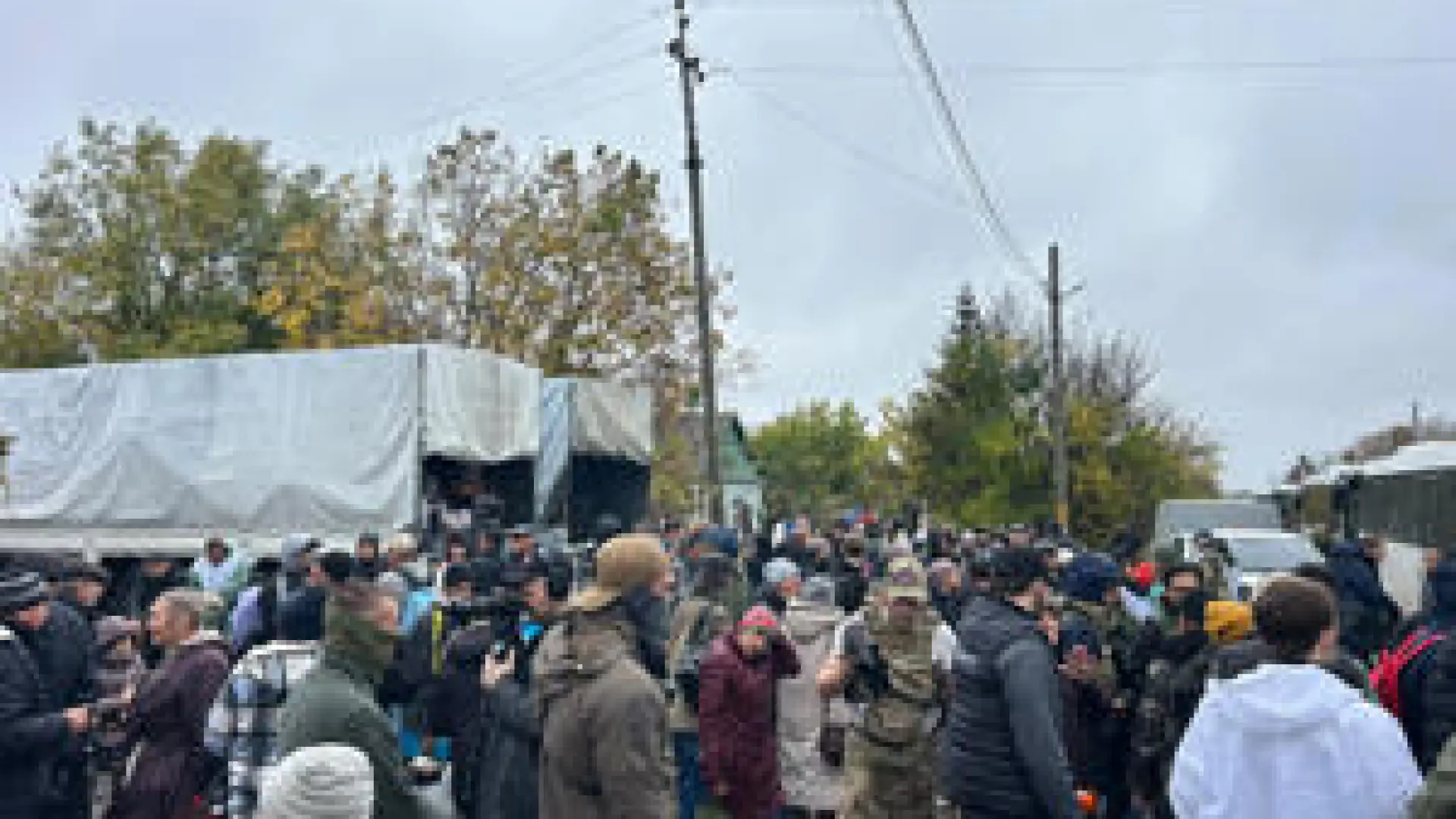 Rusia y Ucrania completan su misión humanitaria en Olekshi en medio de una tregua inédita