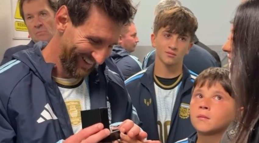 La despedida de Lionel Messi: del sentido posteo de Ángel Di María, los fastuosos regalos que le entregó el presidente de Conmebol y un inesperado obsequio del árbitro