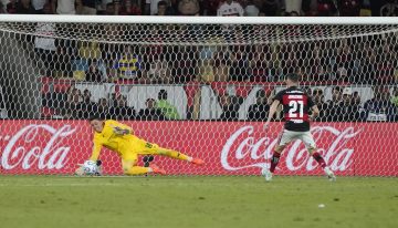 Fernando Muslera, el arquero uruguayo que es argentino y metió a Estudiantes en la final de la Copa Libertadores: de su peor Mundial a los penales en el Maracaná