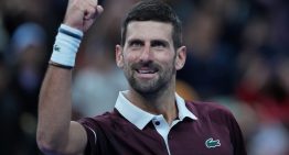 Djokovic, heroico, le ganó a Zverev en el ATP 500 de Beijing y rompió un récord de Rafa Nadal: «Por estos momentos sigo jugando al tenis»