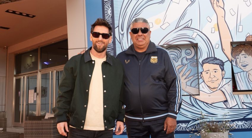 La nostálgica bienvenida «con estilo» que le dio Chiqui Tapia a Messi en su llegada a Ezeiza