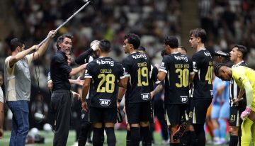 El Atlético Mineiro de Eduardo Domínguez quedó a un paso de la final de la Copa Sudamericana: goleó en la ida al Montevideo City Torque