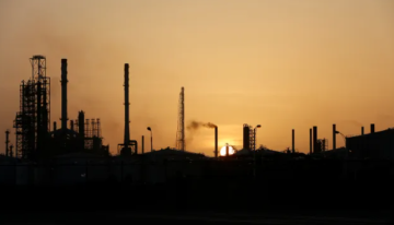 Pdvsa prometió investigar las causas del fuerte incendio en la refinería de Cardón