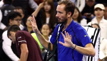 Medvedev descalificado en Beijing: de Djokovic a Nalbandian, los antecedentes más recordados del tenis