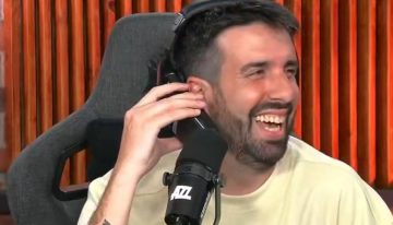 Riquelme y Cascini llamaron a Azzaro, y hablaron de Boca sin saber que estaban al aire: «Sabés que asado nos comimos, estamos hechos mierda…»