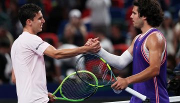 Carlos Alcaraz fue demasiado para Juan Manuel Cerúndolo, que se despidió del Masters 1000 de Shanghái