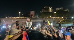 EN IMÁGENES EXCLUSIVAS:  María Corina Machado llegó a Caracas y fue recibida por una multitud