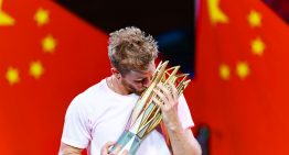 «Defensa siciliana» y «apertura española»: Davidovich Fokina, el tenista que cambió su cabeza con el ajedrez y levantó su trofeo más importante en Shanghai